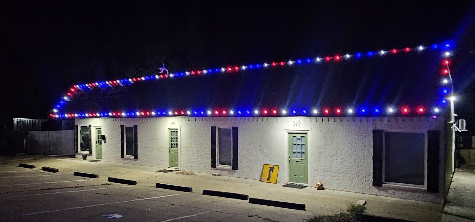 Roofline lighting in red, white and blue